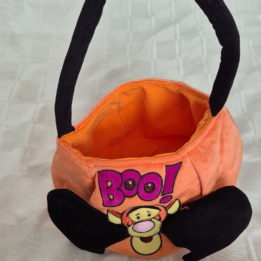 Disney Tigger Halloween Costume Bag - Orange and Black - Picture 9 of 16